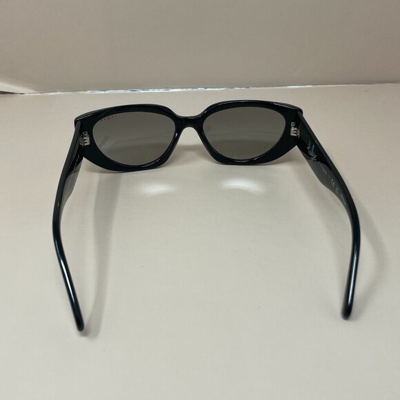 Vogue X Hailey Bieber | Cat Eye - Picture 2 of 8